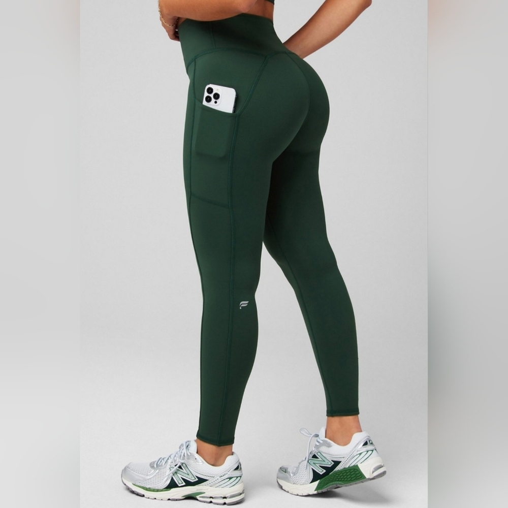 Women's Green Leggings with Pocket - NWT